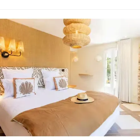 Frühstückspension Le Clos De La Pinede Et Ses Superbes 300 E Par Saint-Tropez